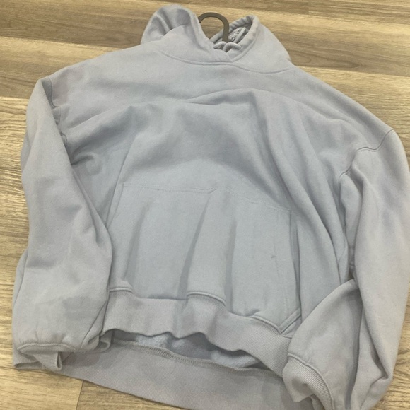 Too many hoodies - Picture 1 of 1